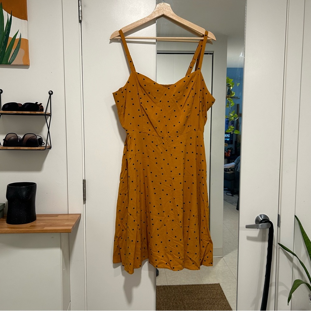2/25$ Old Navy summer dress